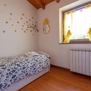 Happy Guest - & Oasis , Riva di Solto Italien