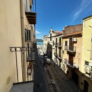  Apartment Maiolica House